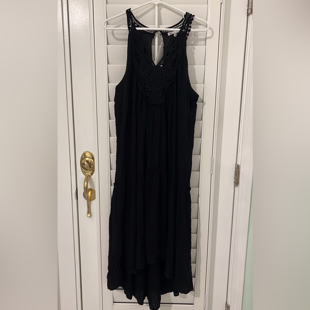 Soprano Size Medium dress